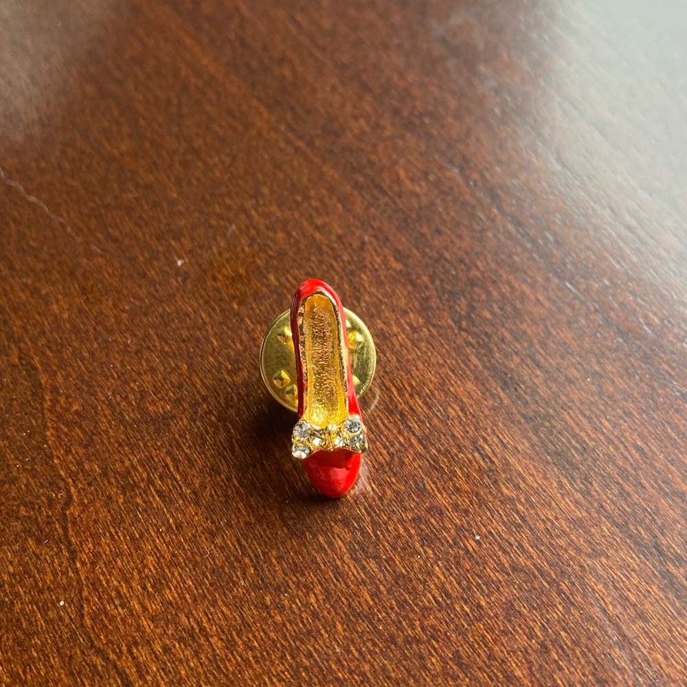 Dorothy’s Ruby Slipper Wizard of Oz Collector’s Pin